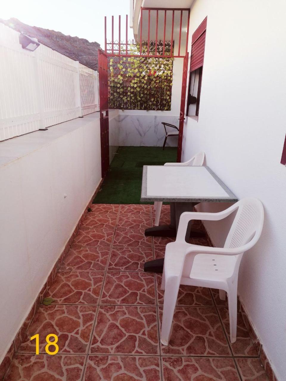 Big Villa Puerto Rico With Heated Saltwater Jacuzzi Pool & Bbq & Private Parking Экстерьер фото