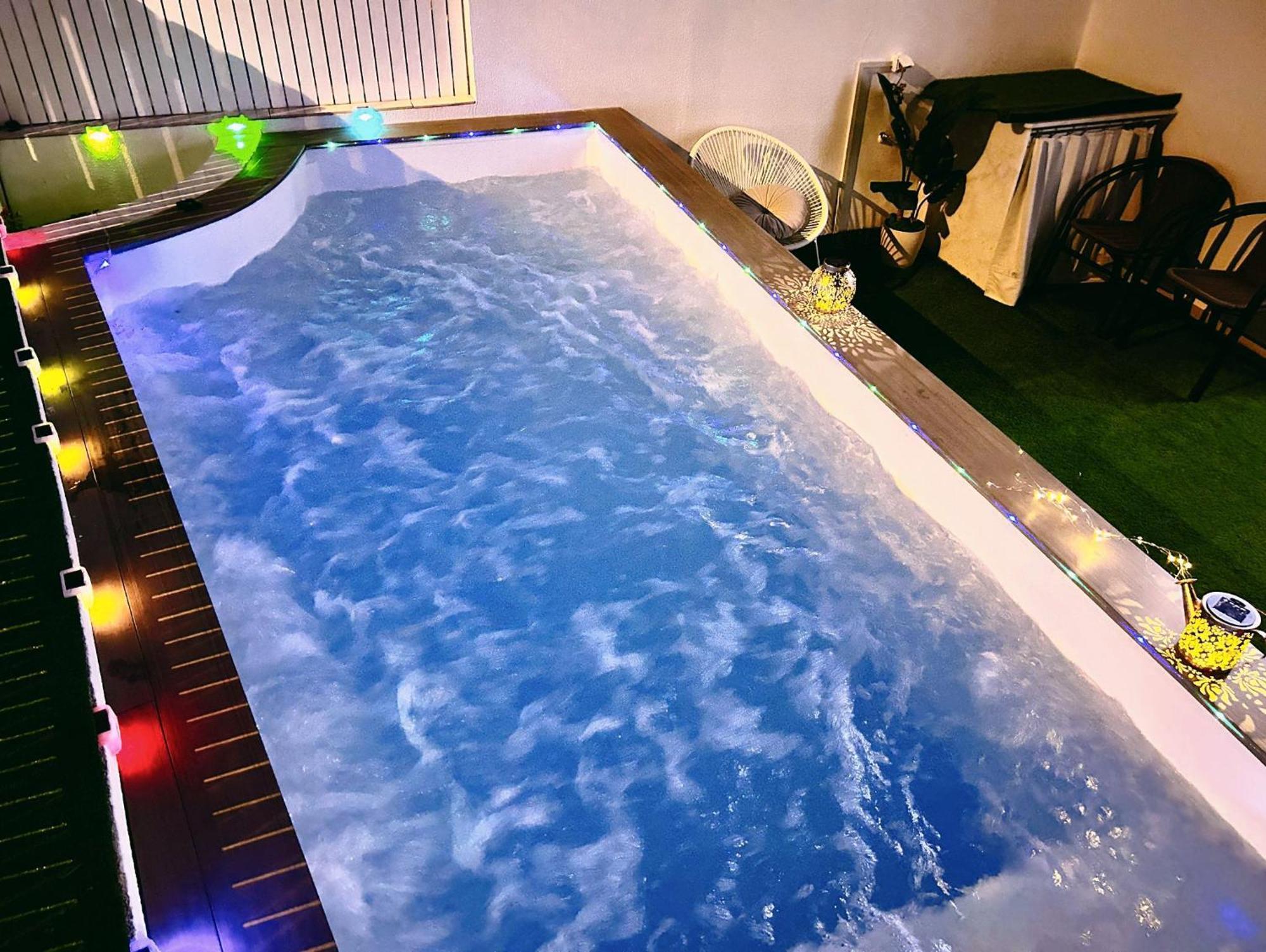 Big Villa Puerto Rico With Heated Saltwater Jacuzzi Pool & Bbq & Private Parking Экстерьер фото