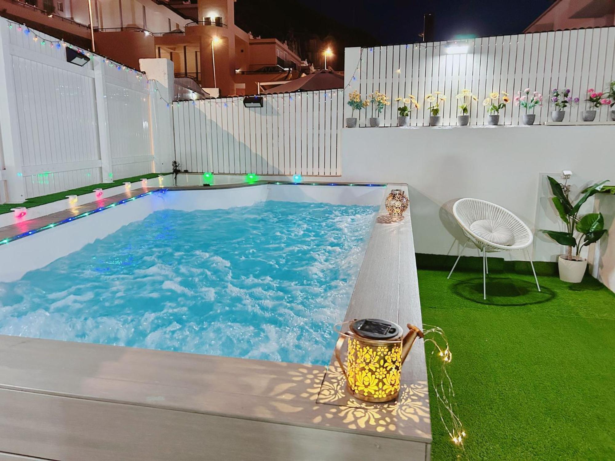 Big Villa Puerto Rico With Heated Saltwater Jacuzzi Pool & Bbq & Private Parking Экстерьер фото